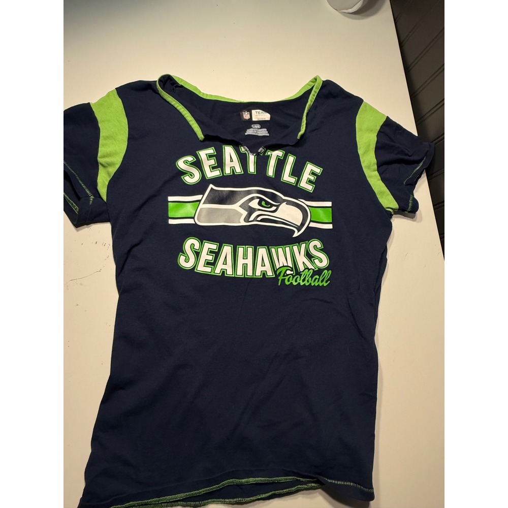 Seattle Seahawks women's large shirt NFL